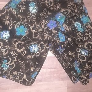 Floral capris
